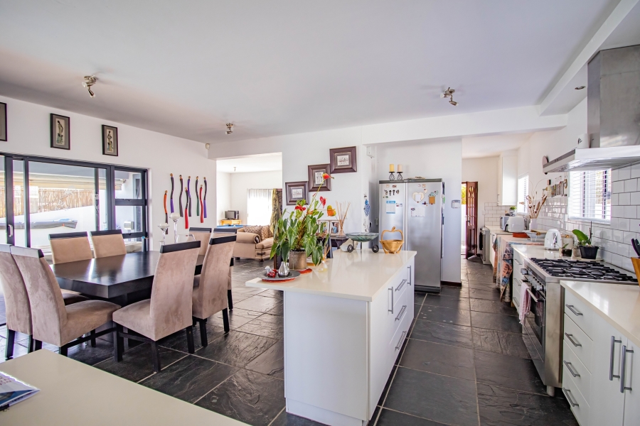 5 Bedroom Property for Sale in Yzerfontein Western Cape